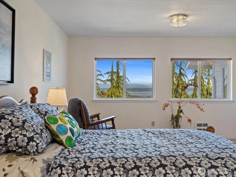 230 Rocky Mountain High Road, Camano Island, WA 98282, Camano, Washington, United States. - Photo 27