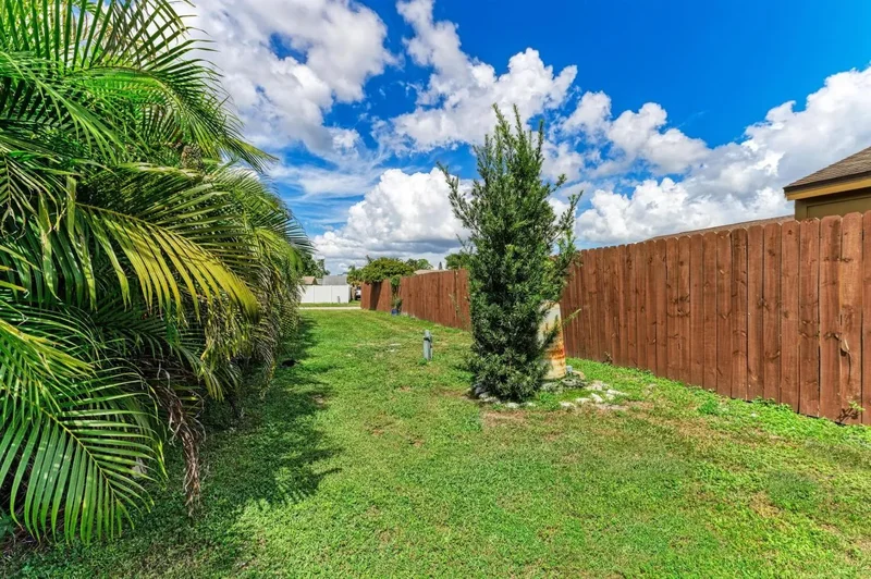 6601 Mauna Loa Boulevard, Sarasota, Florida, United States. - Photo 16