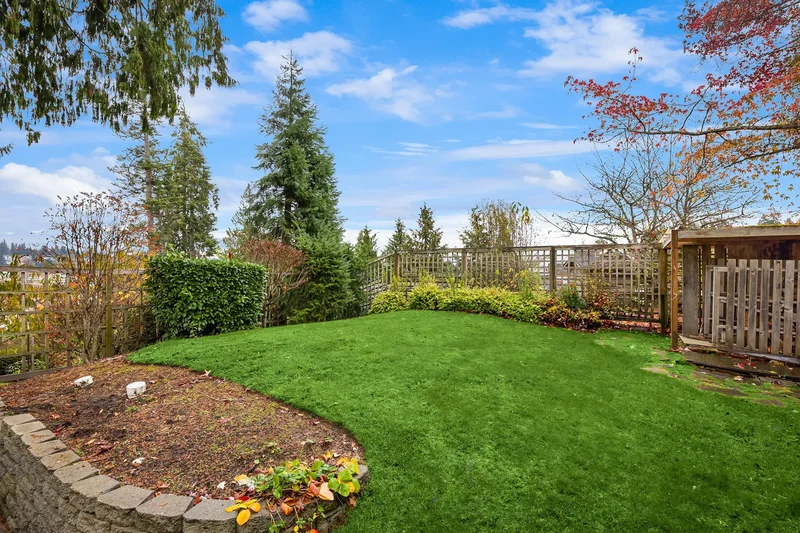 9986 NE Ewing Street , Bainbridge Island, WA 98110, Bainbridge Island, Washington, United States. - Photo 24