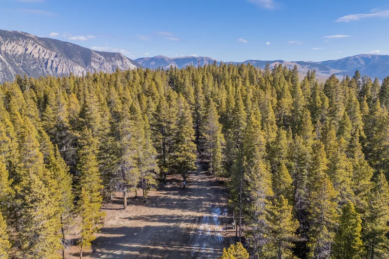 997 Saddle Ridge Road , Crested Butte, CO 81224, Crested Butte, Colorado, United States. - Photo 32