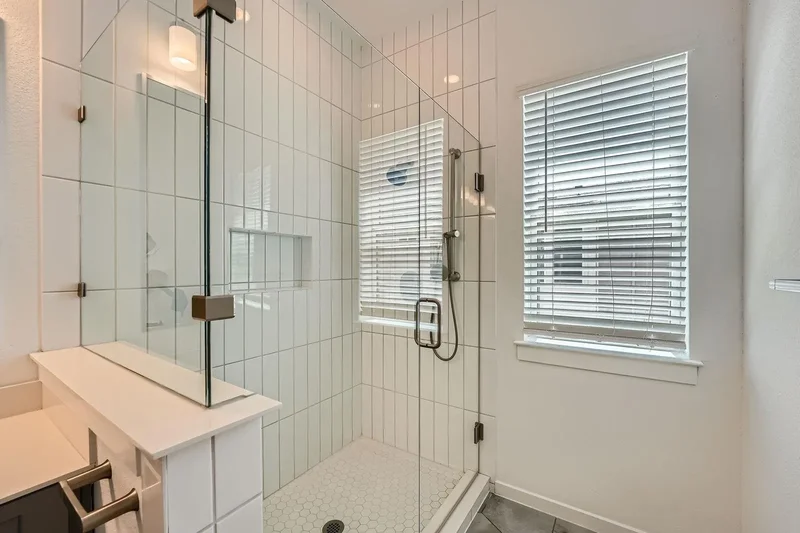 3213 Zach Scott ST, Austin, Texas, United States. - Photo 16