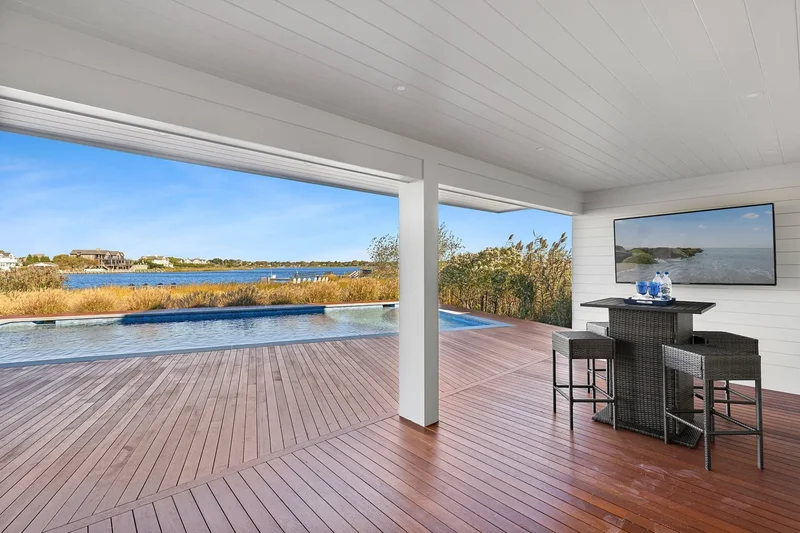 Dune Road, Westhampton Beach, New York, United States. - Photo 20