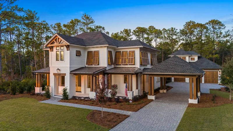 Single Family Residence in Freeport