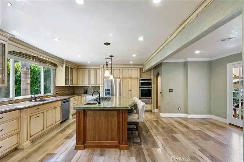 11265 Sunshine Terrace, Los Angeles, California, United States. - Photo 40