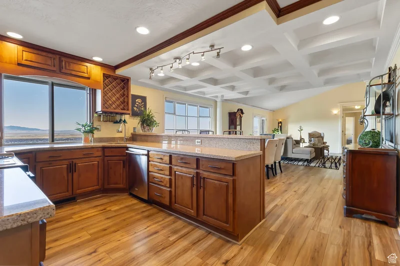 683 HILLSIDE OAK CIR, North Salt Lake, Utah, United States. - Photo 10
