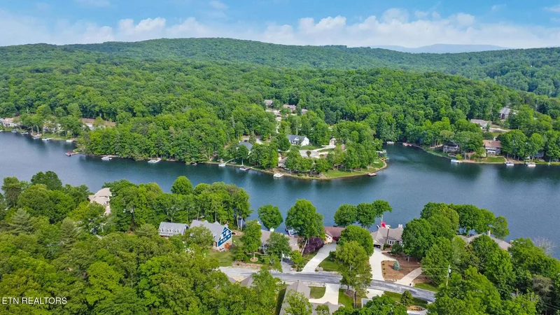 134 Motthaven Drive, Fairfield Glade, TN 38558, Fairfield Glade, Tennessee, United States. - Photo 16