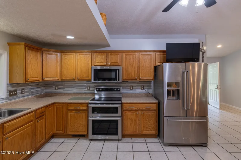 161 Howard Lane, Swansboro, NC 28584, Cedar Point, North Carolina, United States. - Photo 3