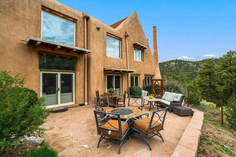 98 La Barbaria Trail, Santa Fe, NM 87505, Santa Fe, New Mexico, United States. - Photo 48