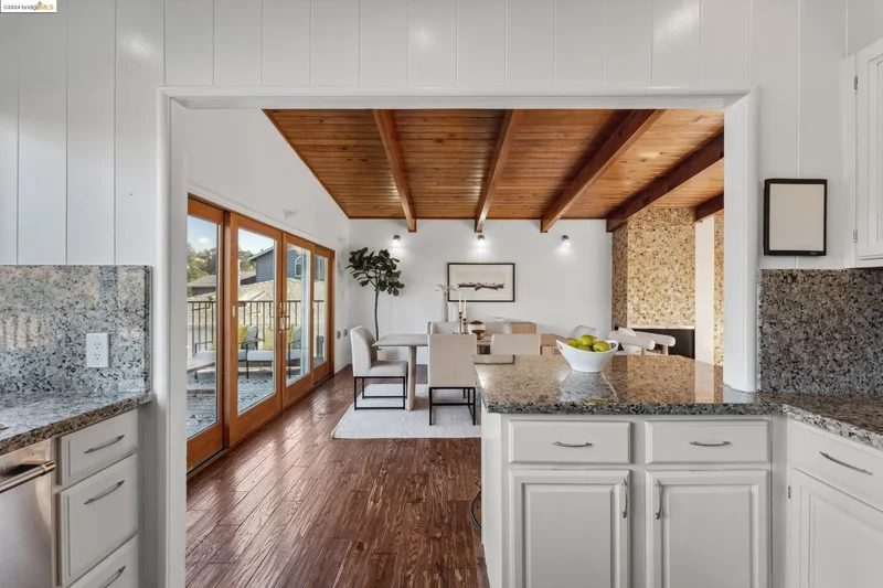 295 Scenic Ave, Oakland, California, United States. - Photo 23