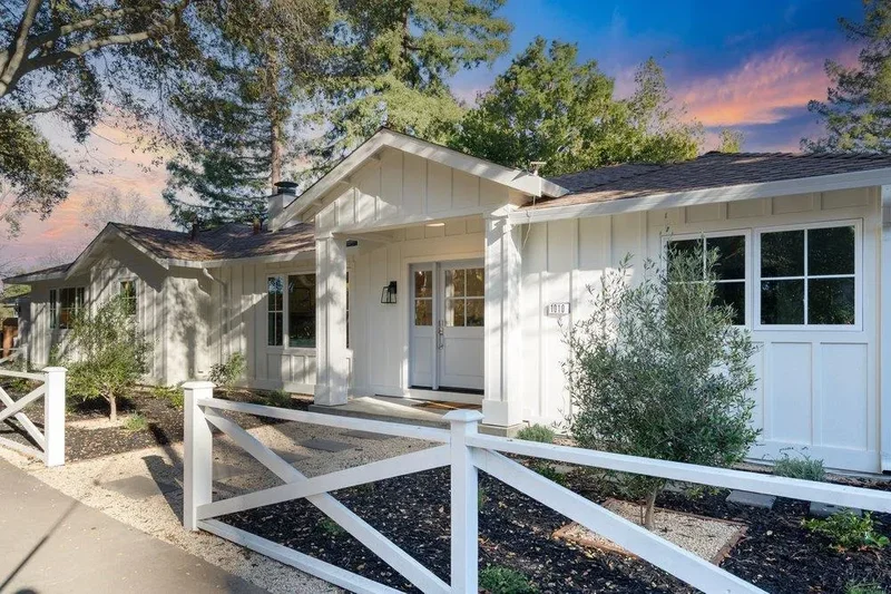 1010 Ringwood Avenue, Menlo Park, California, United States. - Photo 1