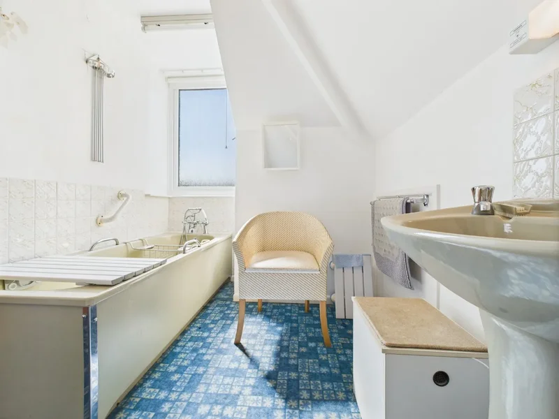 7 Carrick Way, St. Mawes, St Mawes, England, United Kingdom. - Photo 3