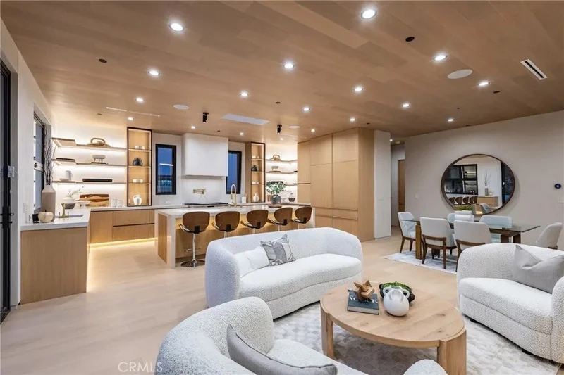 5205 Etiwanda, Los Angeles, California, United States. - Photo 16