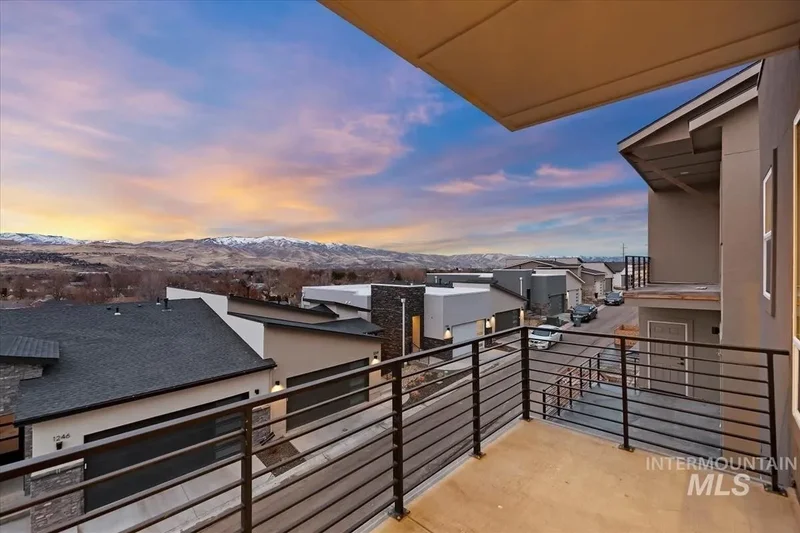 1251 E Echelon Ridge Ln., Boise, ID 83716, Boise, Idaho, United States. - Photo 5