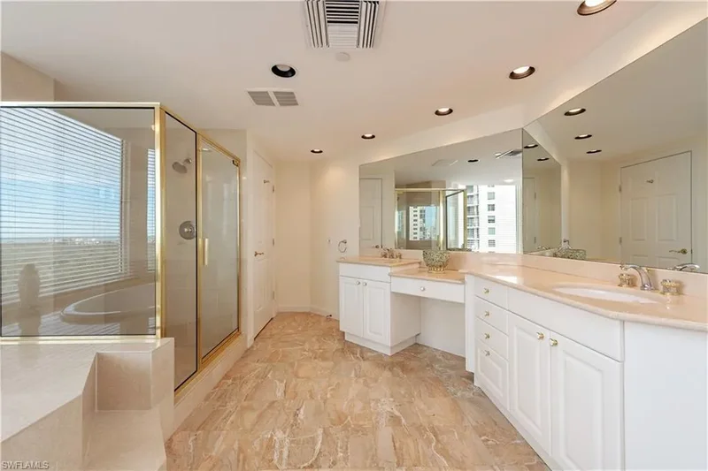 7117 Pelican Bay BLVD, #809, Naples, FL, 34108, USA, Naples, Florida, United States. - Photo 5
