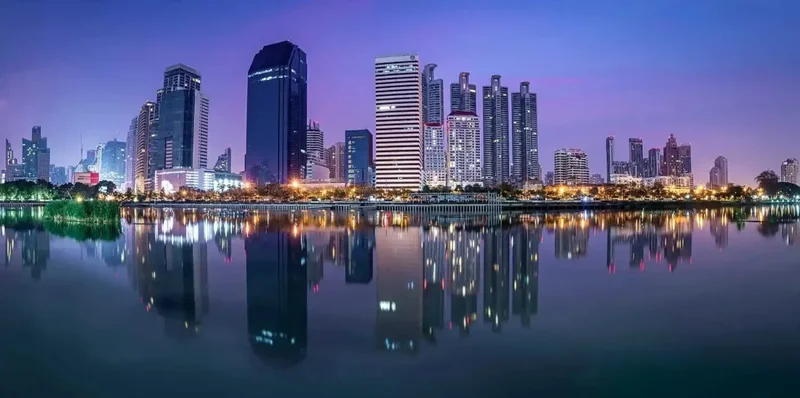 Bangkok, Asoke, Bangkok, Krung Thep Maha Nakhon, Thailand. - Photo 1