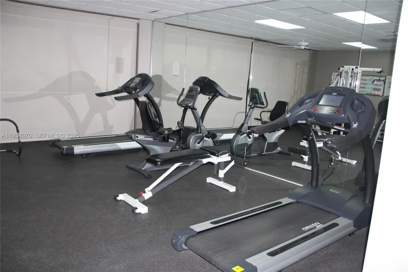 1623 Collins Ave 218, Miami Beach, Florida, United States. - Photo 29