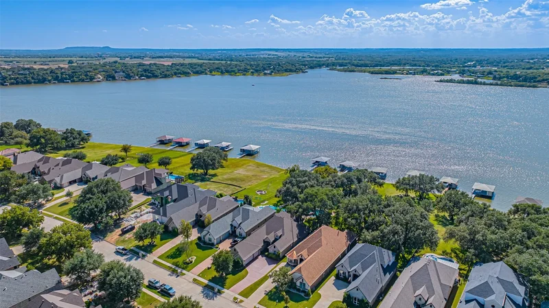 3526 Abes Landing Drive, Granbury, TX 76049, Granbury, Texas, United States. - Photo 33