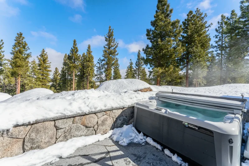 17615 Crooked Tree Court, Truckee, CA 96161, Truckee, California, United States. - Photo 17