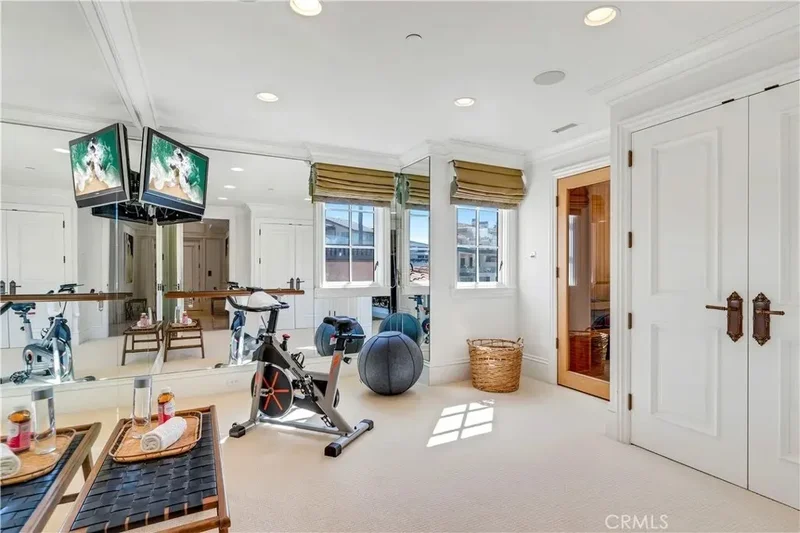 145 EMERALD BAY, Laguna Beach, California, United States. - Photo 22