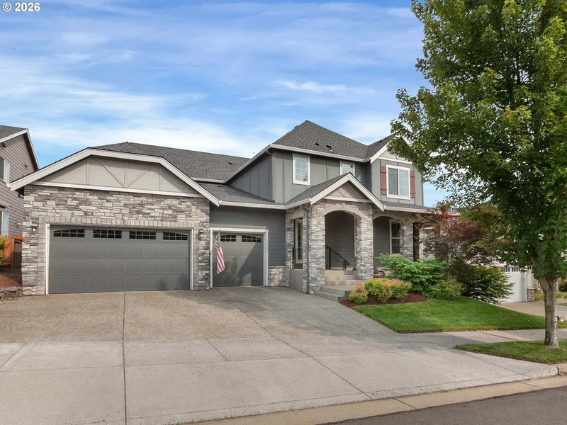 4 Bedrooms Single Family Detached