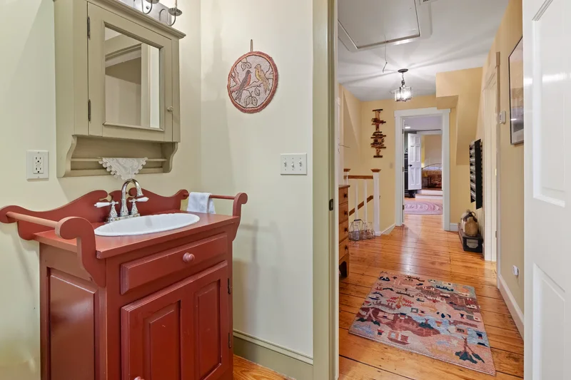 238 South Hollow Lane, Rochester, VT 05767, Rochester, Vermont, United States. - Photo 39