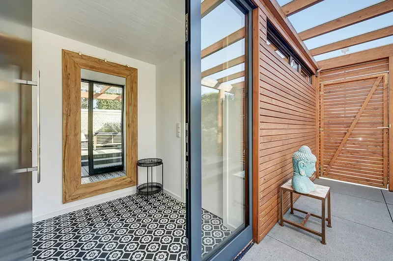 Individual and modernized architect-designed house