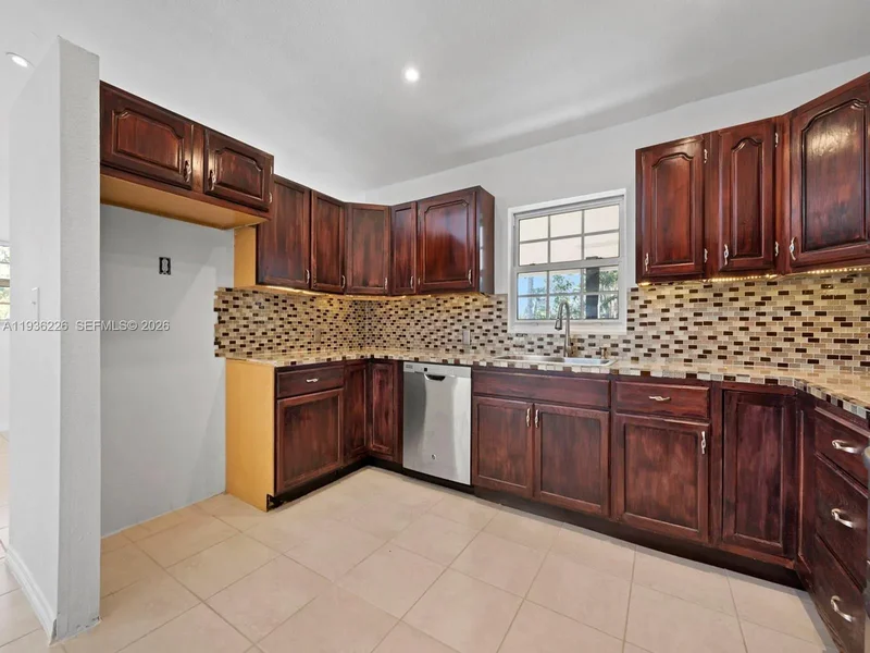 18901 SW 59th St, Southwest Ranches, FL 33332, Weston, Florida, United States. - Photo 14