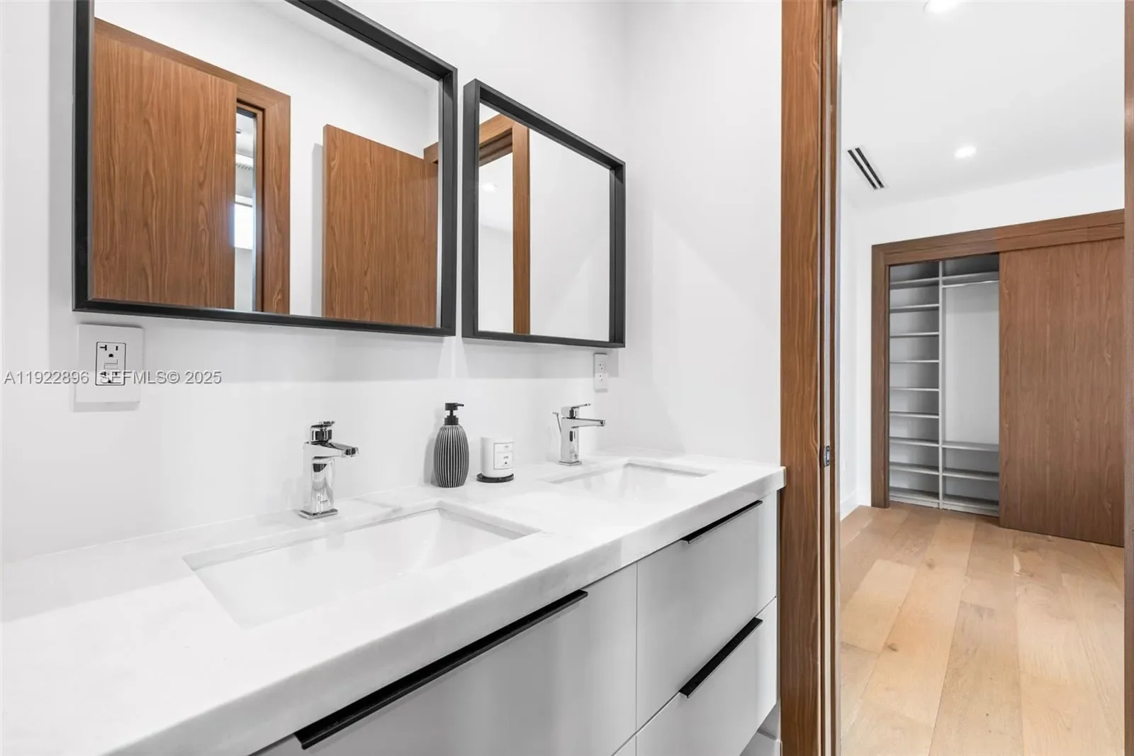 66 NW 50th St, Miami, Florida, United States. - Photo 42