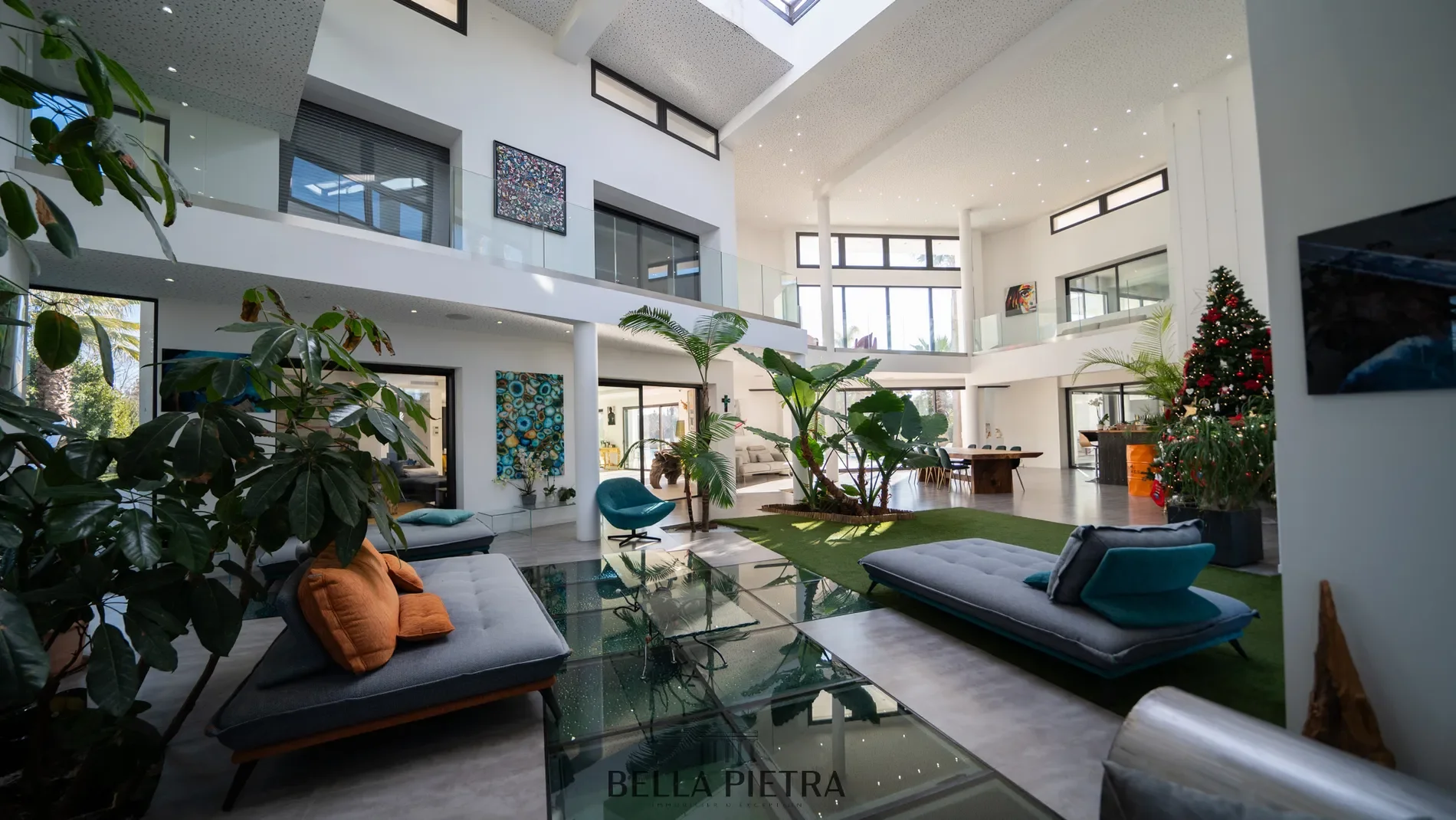 Gallery photo 1