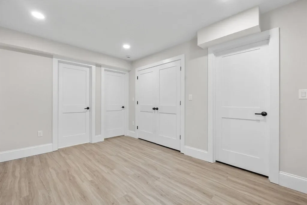 89 Wildwood St, Winchester, Massachusetts, United States. - Photo 28