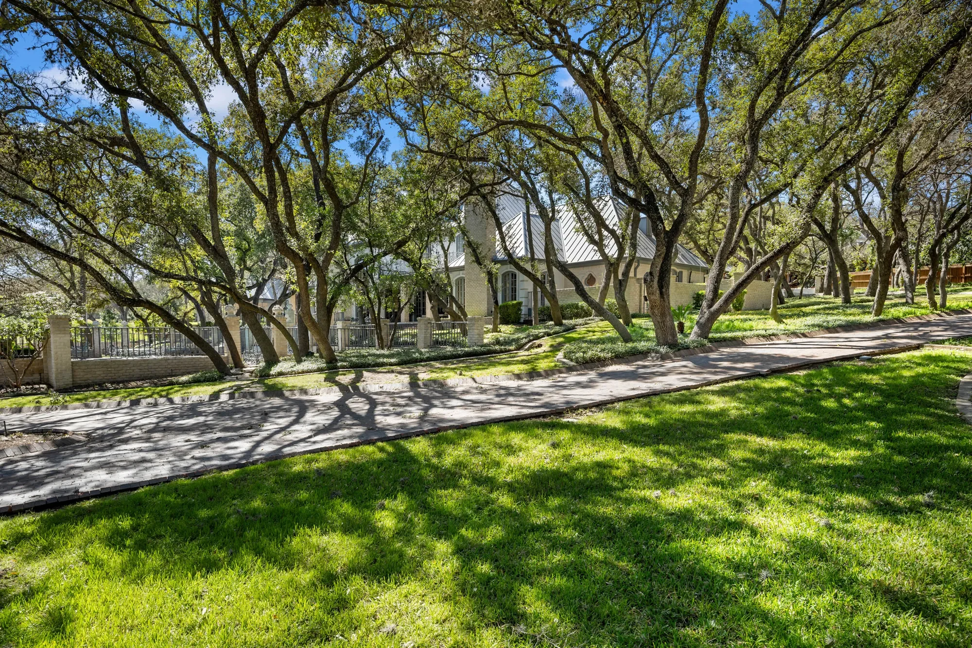 7 Lazy Hollow Street , San Antonio, TX 78230, San Antonio, Texas, United States. - Photo 21