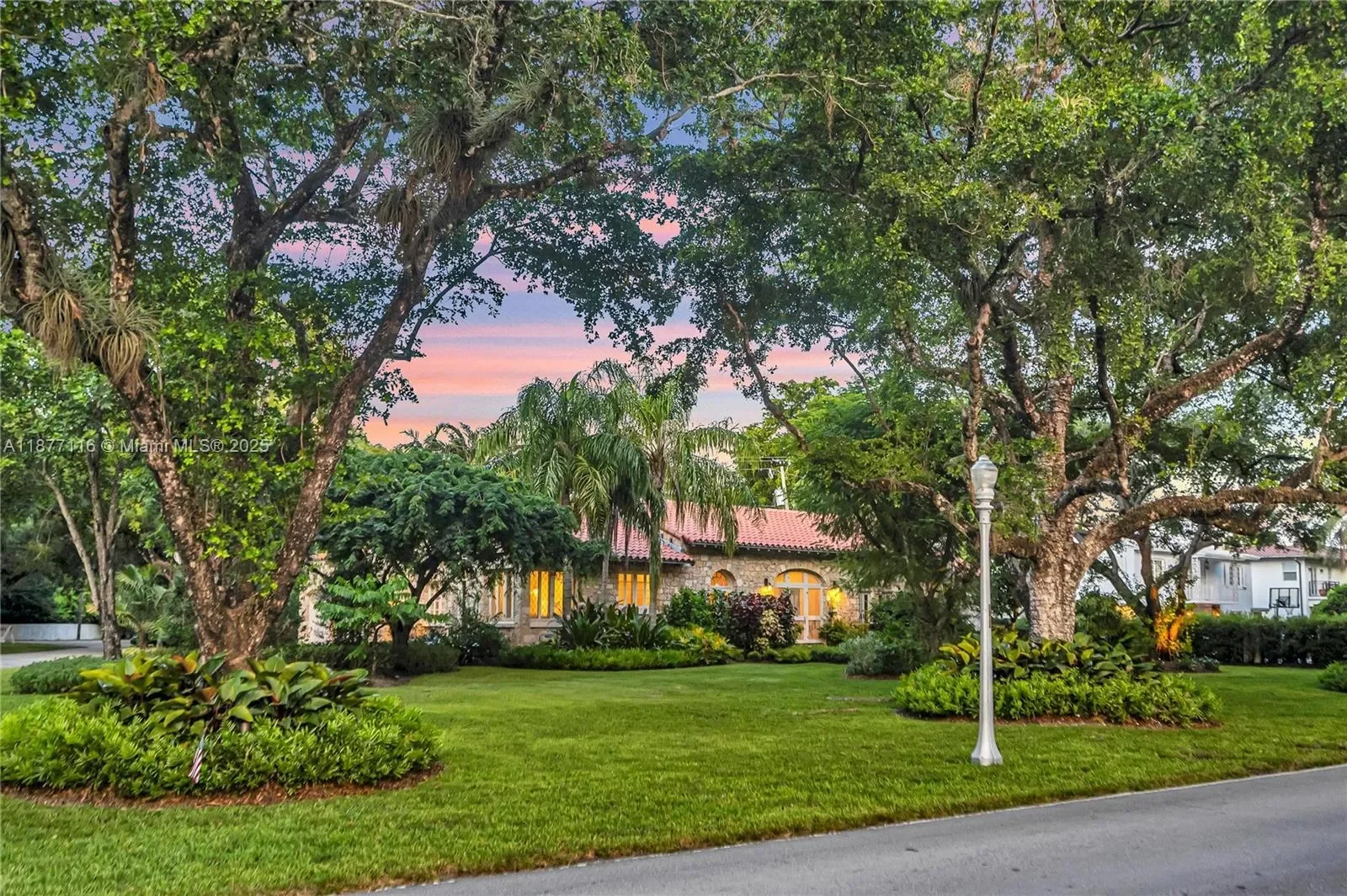 3903 Granada Blvd, Coral Gables, Florida, United States. - Photo 35