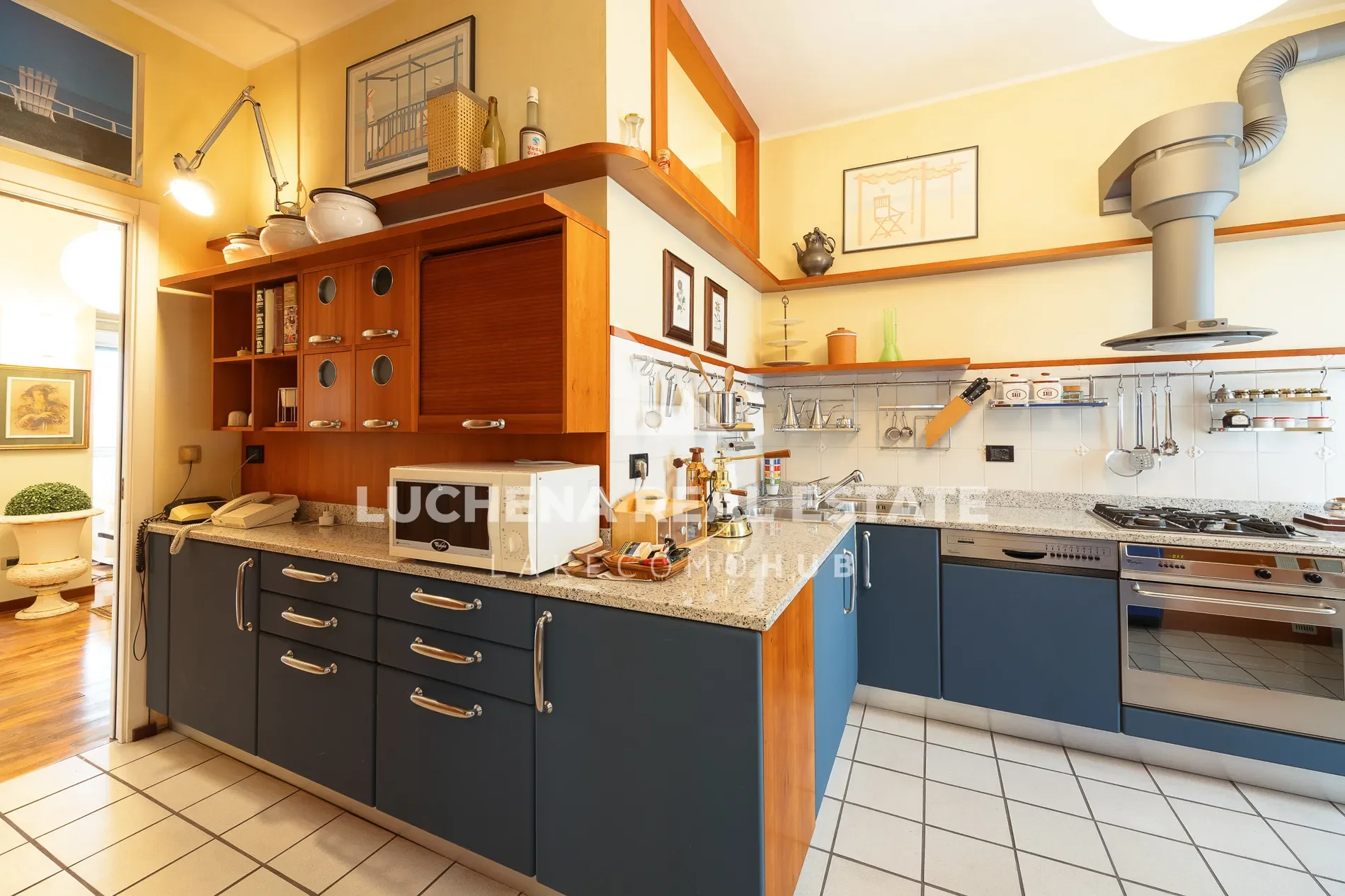 Viale Fratelli Rosselli, 13, 22100 Como CO, Italy, Como, Lombardy, Italy. - Photo 9
