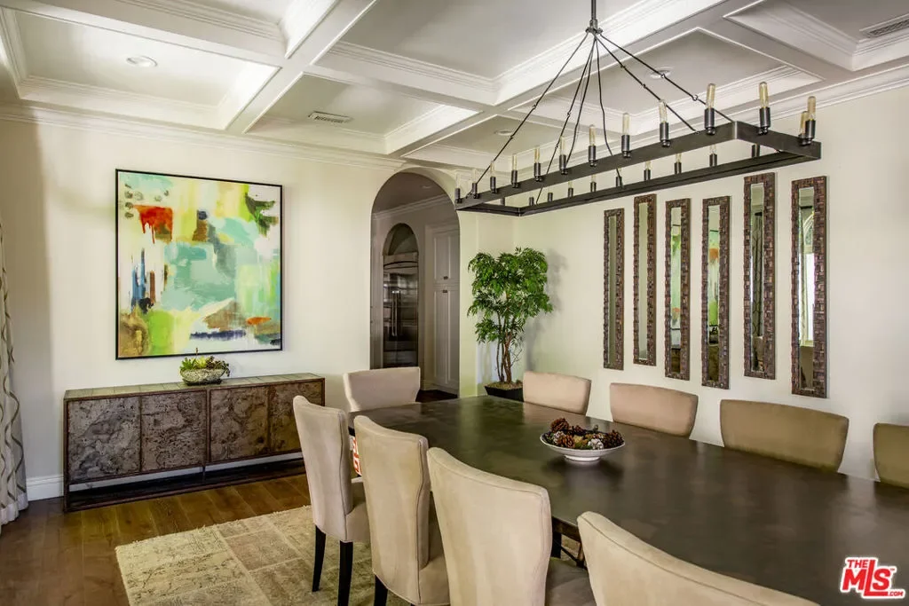 1000 S Citrus Avenue, Los Angeles, California, United States. - Photo 1