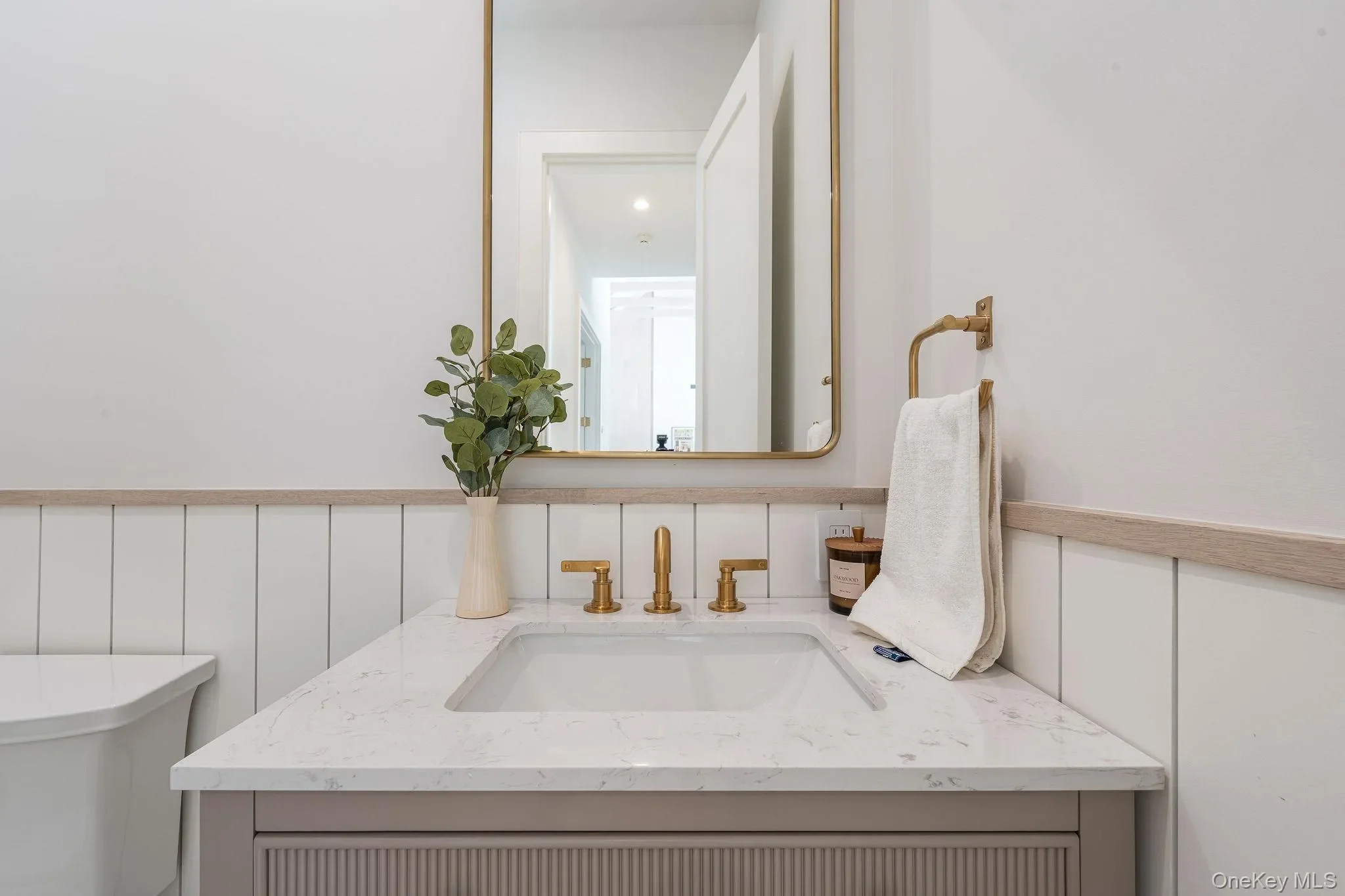 1955 Laurel Avenue, Southold, New York, United States. - Photo 23
