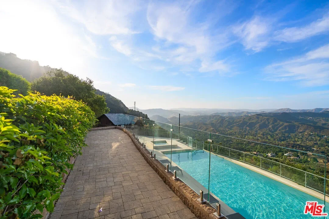 25155 Piuma Rd, Malibu, California, United States. - Photo 15