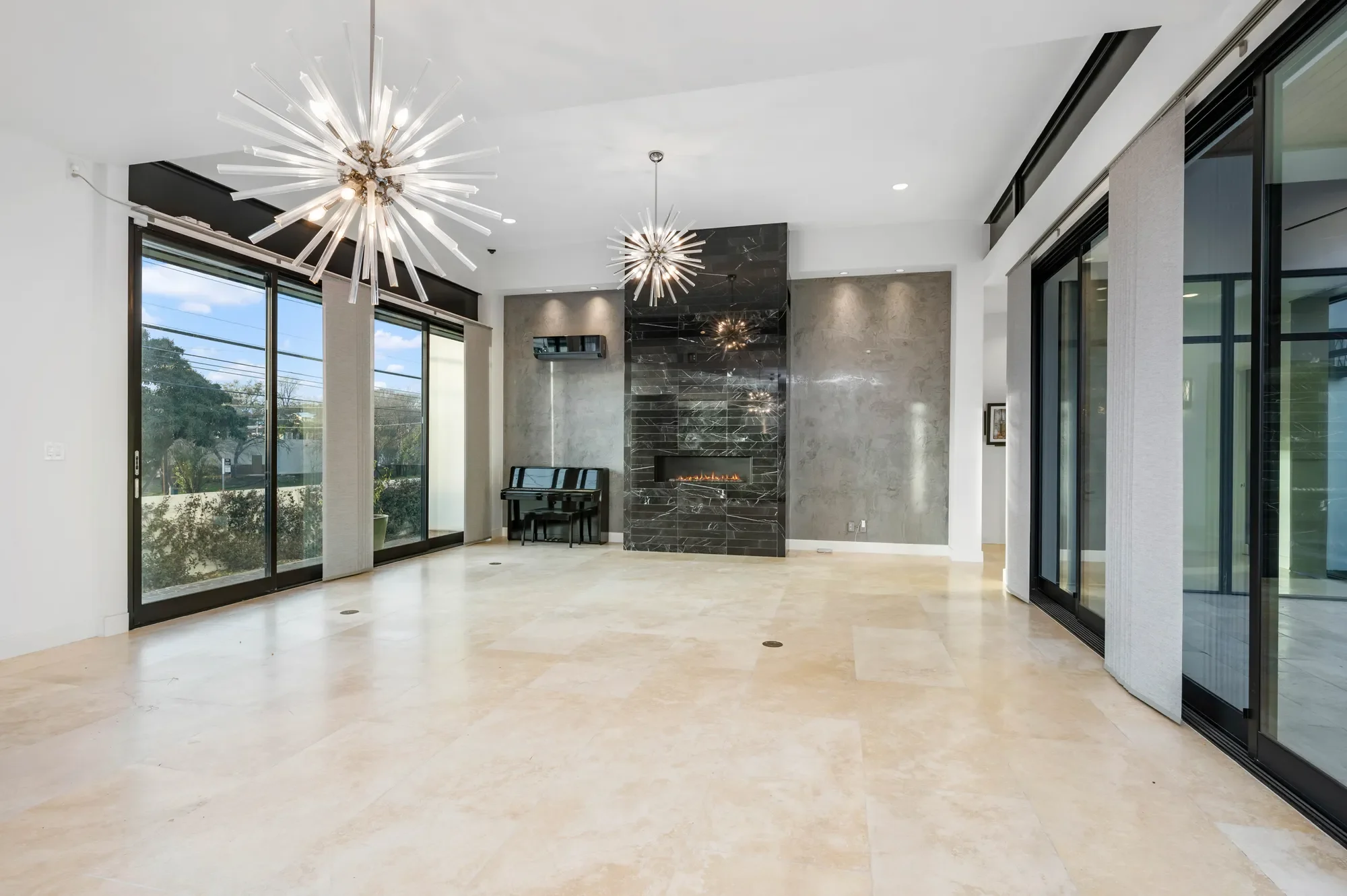 100 Canterbury Hill Street , San Antonio, TX 78209, San Antonio, Texas, United States. - Photo 10