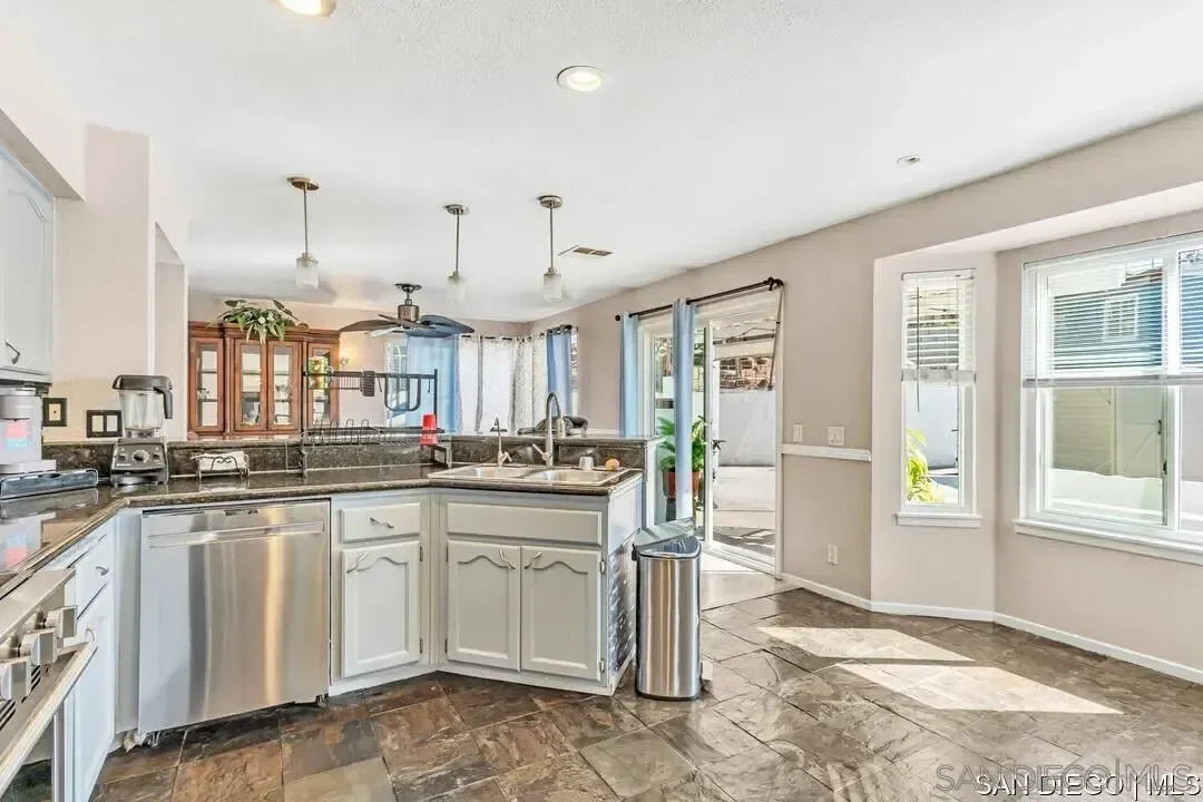 1507 Phillips ST, Vista, California, United States. - Photo 25