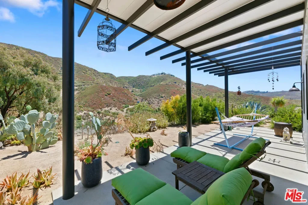 34067 Mulholland Highway, Malibu, California, United States. - Photo 39