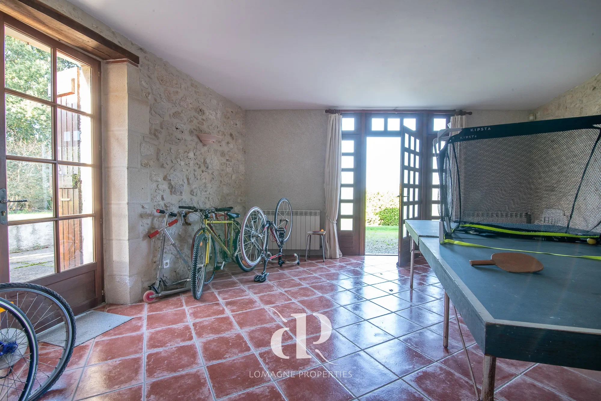 Property photo 8