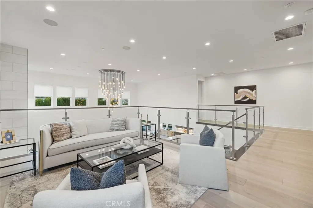 11029 Lurline Avenue, Chatsworth, CA, 91311, USA, Los Angeles, California, United States. - Photo 21