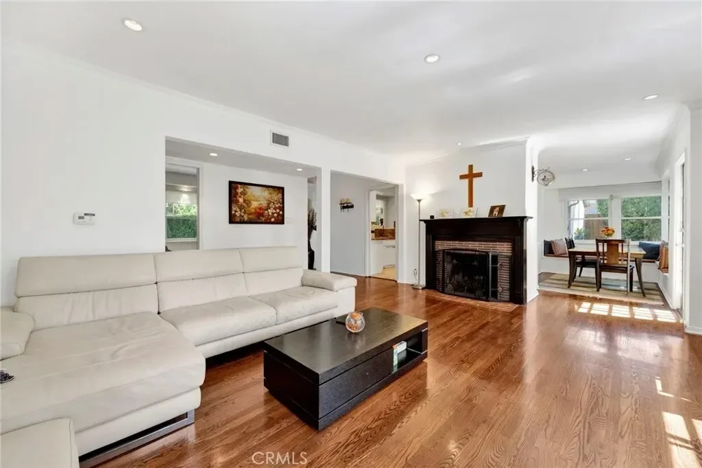 3398 Floyd, Los Angeles, California, United States. - Photo 15