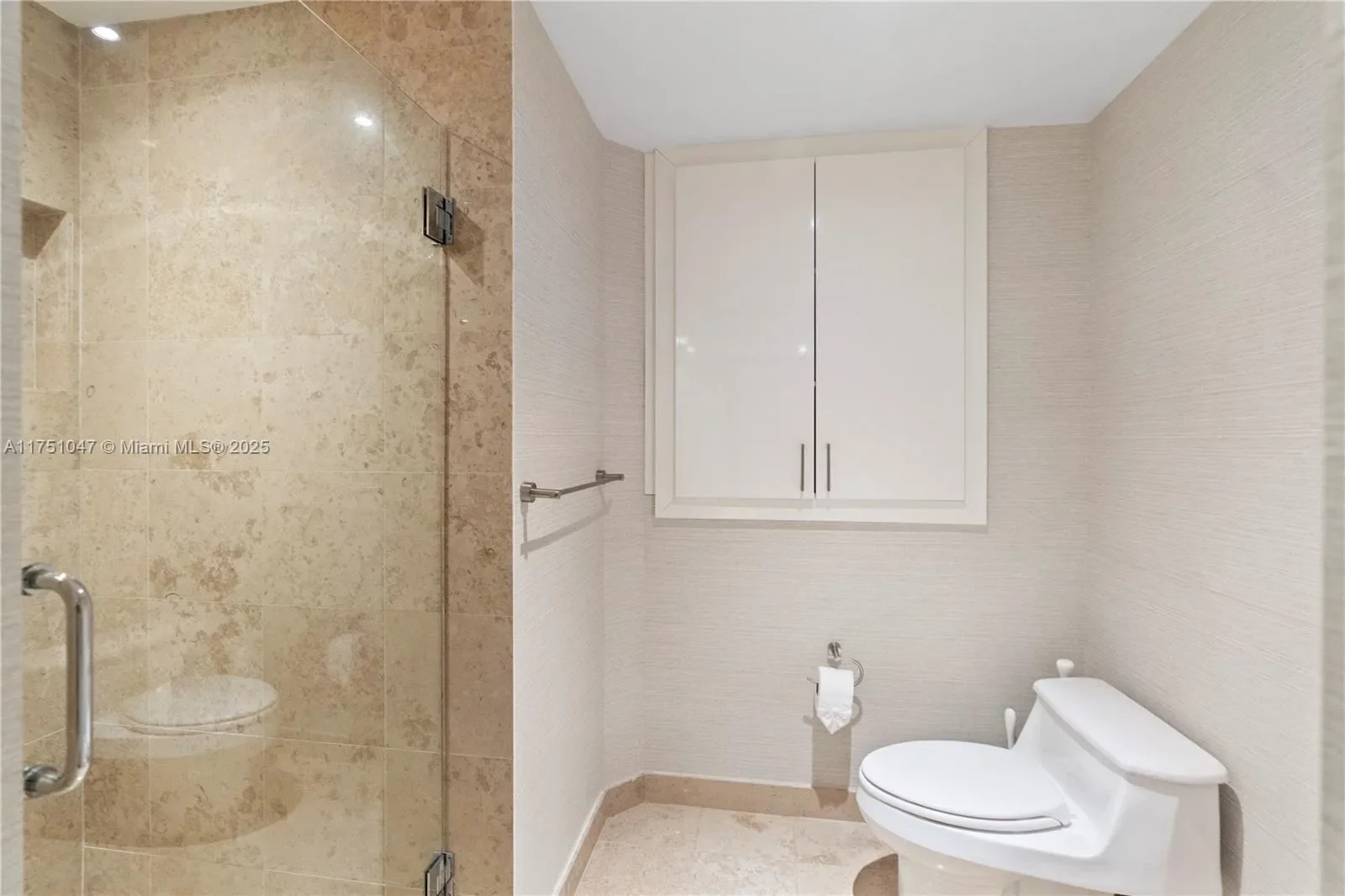 4779 Collins Ave 2204, Miami Beach, Florida, United States. - Photo 19