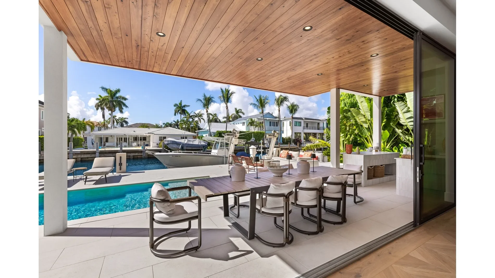 2900 NE 7th Drive, Boca Raton, Florida, United States. - Photo 25