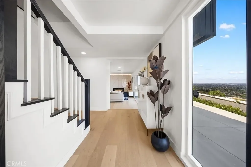 12284 Circula Panorama, Santa Ana, California, United States. - Photo 8