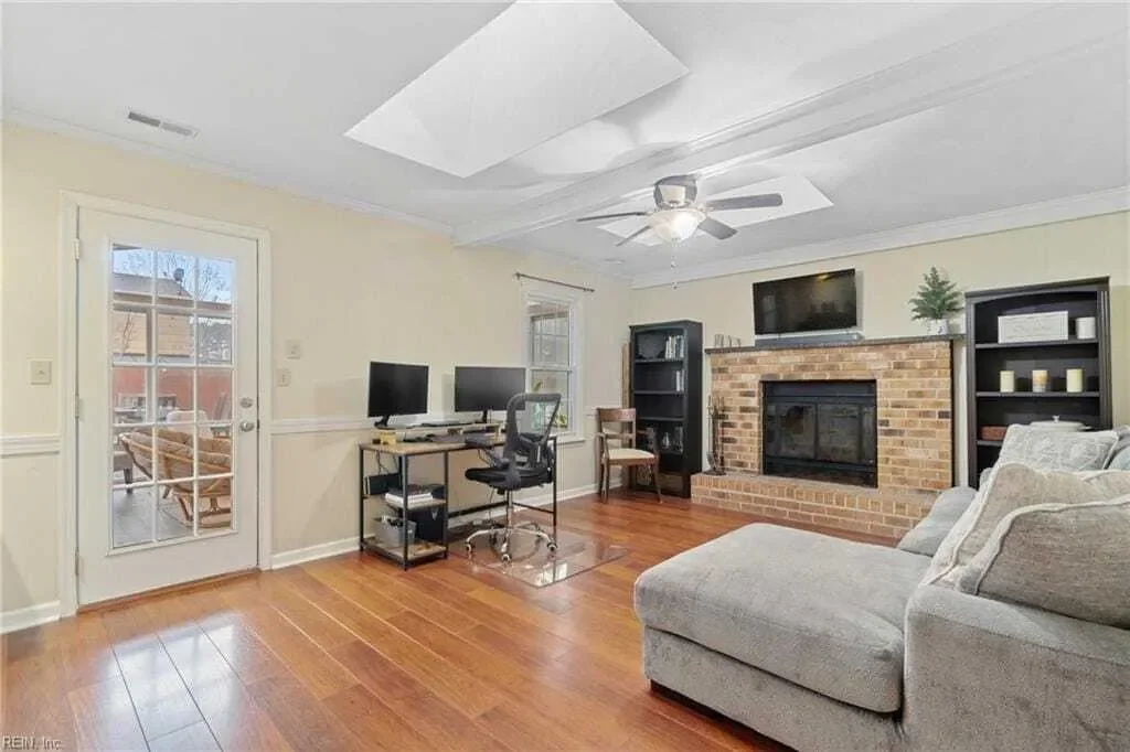 Gallery photo 11