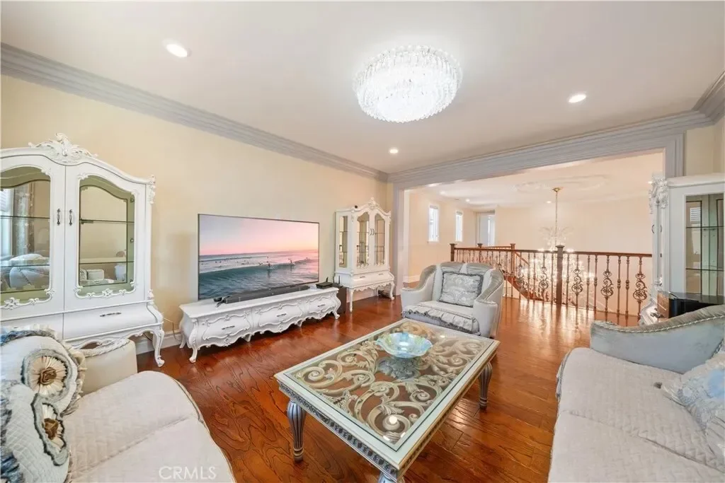 6829 Birmingham Drive, Chino, California, United States. - Photo 32