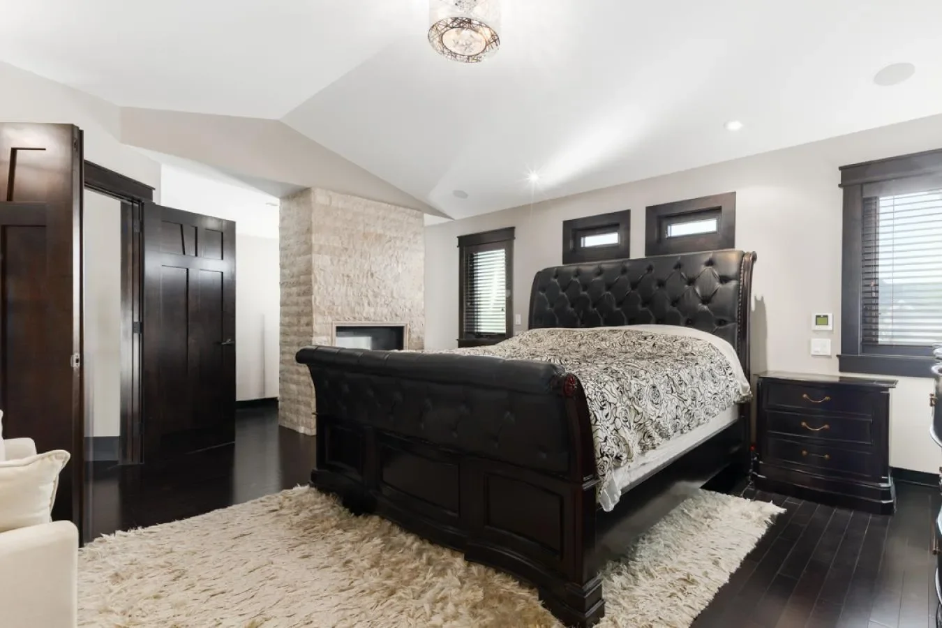 33009 Mountain Glen View, Cochrane, Alberta, Canada. - Photo 3