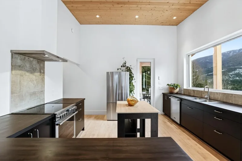 6804 Grandview Drive, Nelson, British Columbia, Canada. - Photo 16