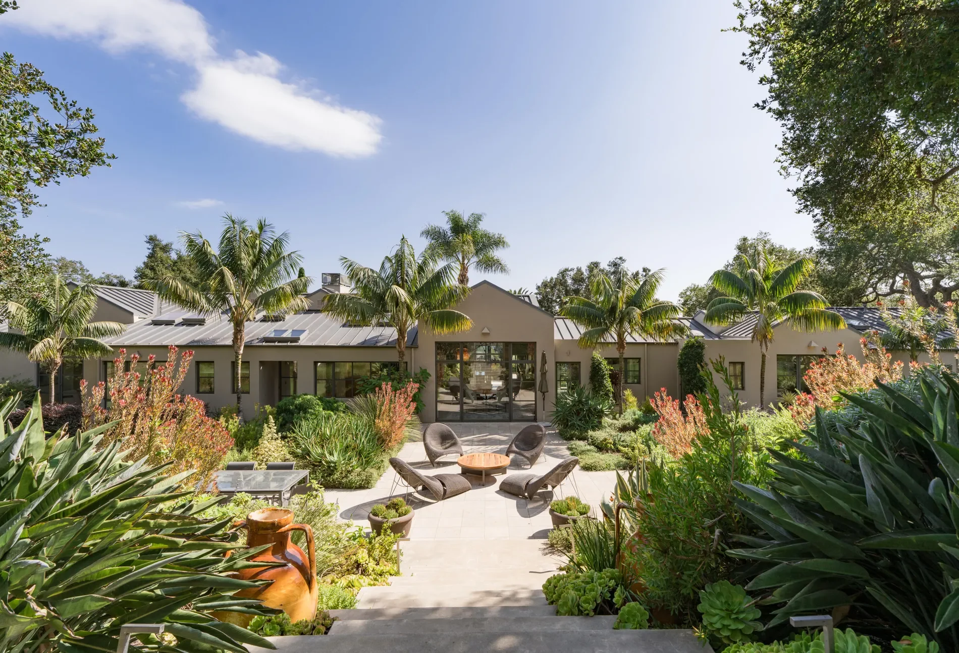 796 Hot Springs Road, Montecito, California, United States. - Photo 15